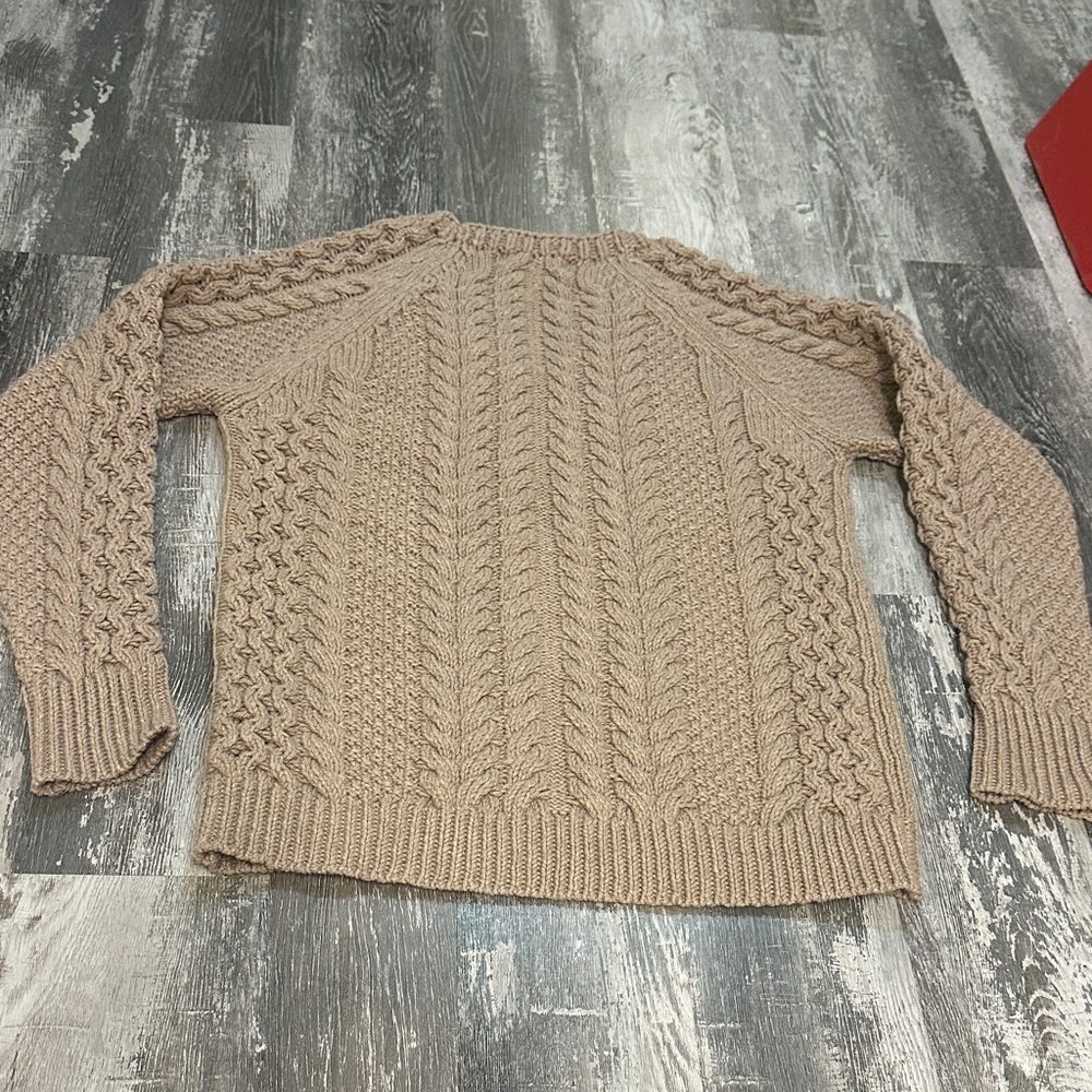 Burberry Beige Cable Knit V-Neck Sweater - Picture 8 of 10